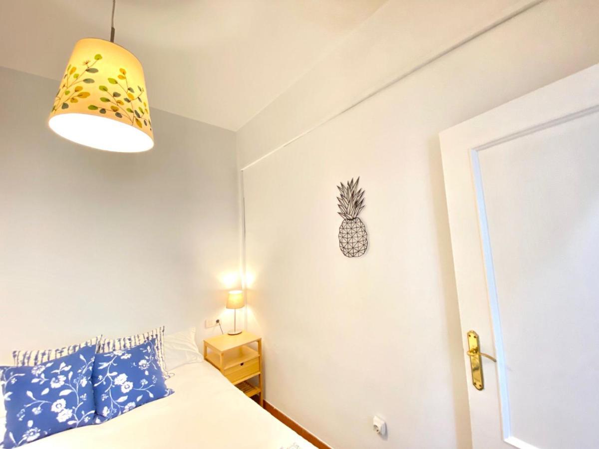 Comfortable Studio Old Town, Parking Optional Sevilla Exterior foto
