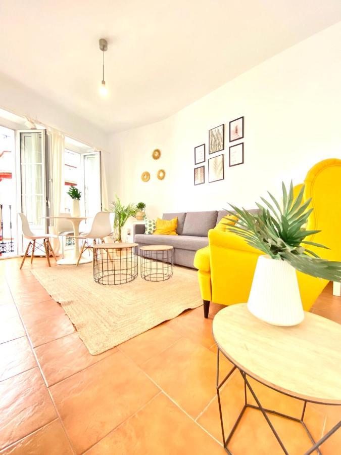 Comfortable Studio Old Town, Parking Optional Sevilla Exterior foto