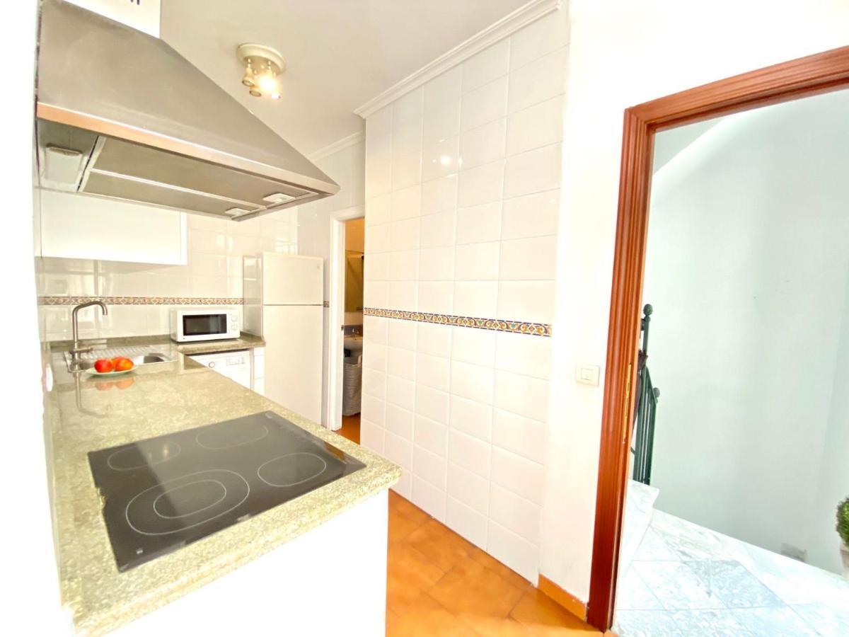 Comfortable Studio Old Town, Parking Optional Sevilla Exterior foto